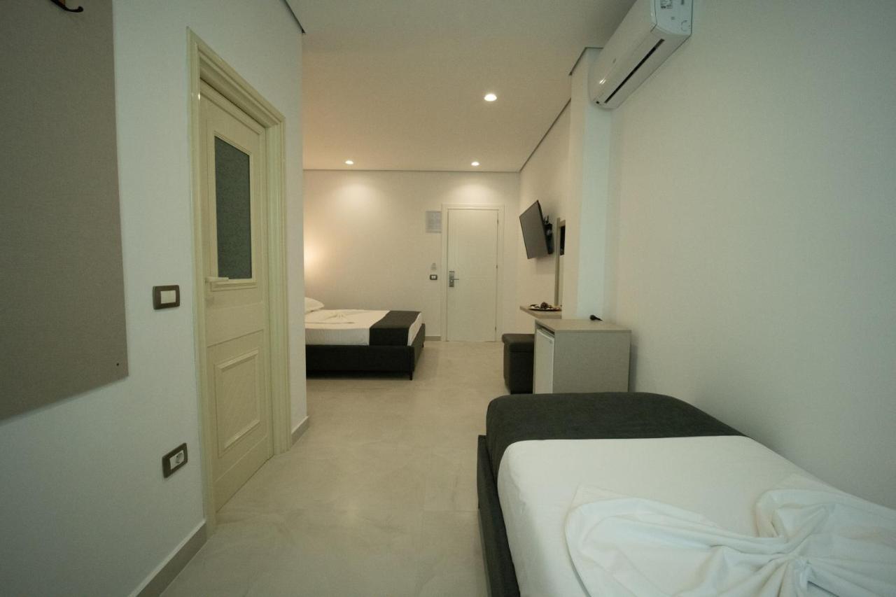 Kapri Hotel Golem (Tirana)