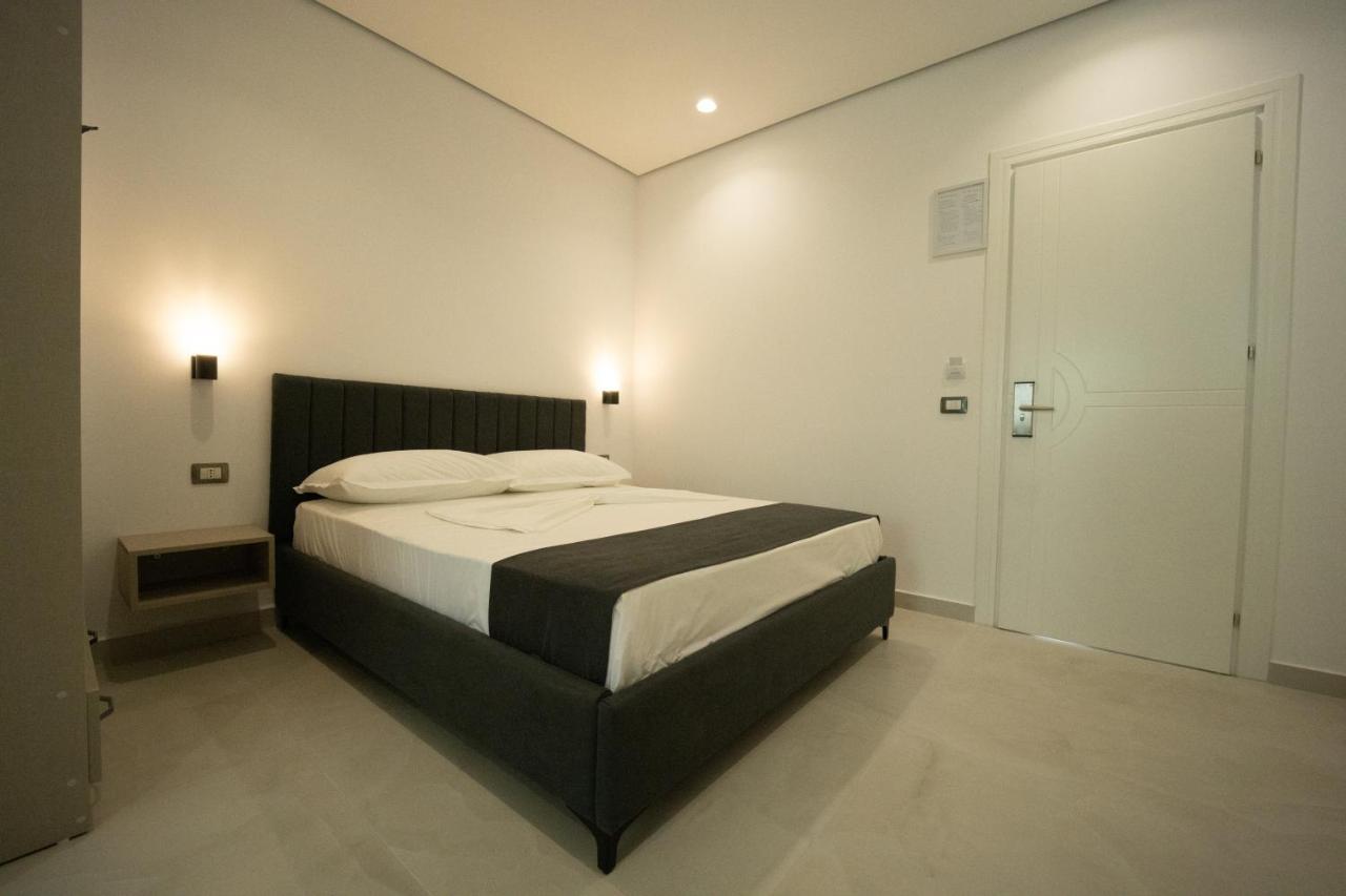 Hotell Kapri Golem (Tirana)